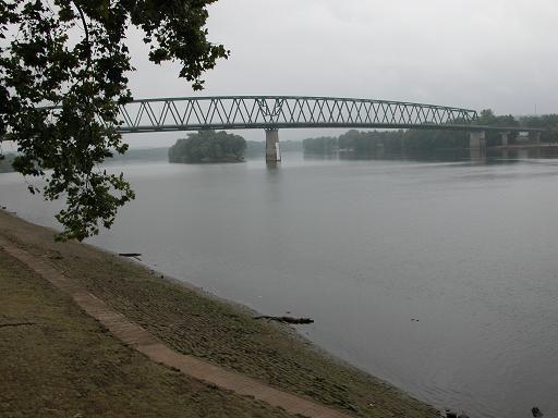 050717 OH, Bridge over river.JPG