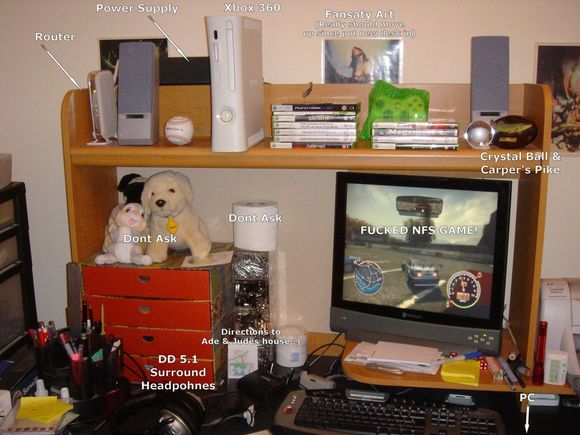 desk.JPG