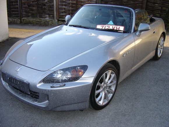 S20002006 002.jpg