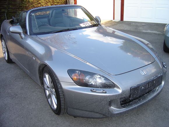 S20002006 005.jpg