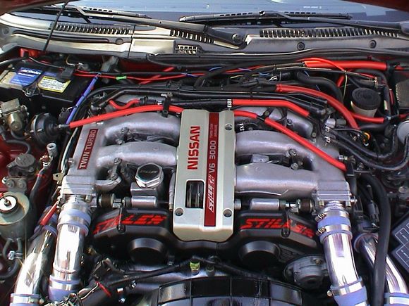 engine bay Z.jpg