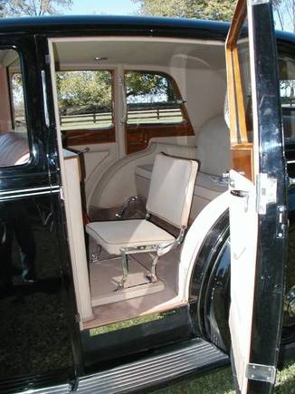 RR Jump seat.jpg