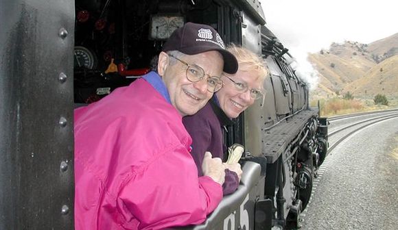 L 09O LARRY AND DEBBIE AT DURKEE CURVE.jpg