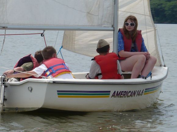 Sailing - kids 2009 003.jpg