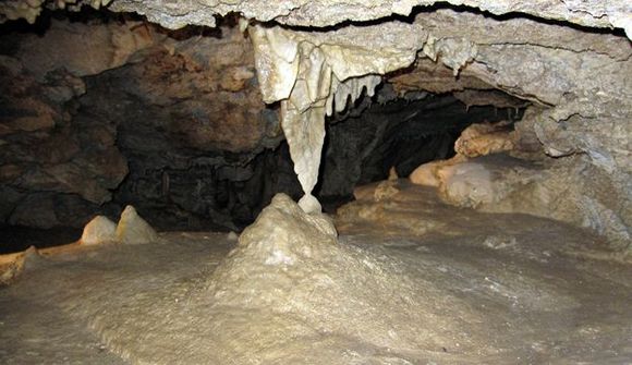 18 cave tour.jpg