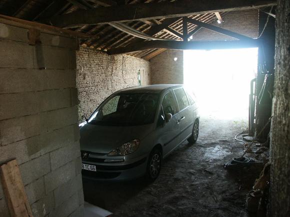 Not an S2000 sheltering from the sun.jpg