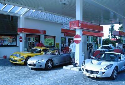 gassing up.jpg