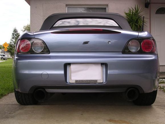 lola exhaust.jpg