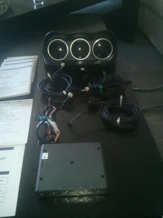 Defi Bf Amber Gauges (Oil press/temp/boost) with Controller and sensors-harnesses etc) and original Defi Pod 700 euro