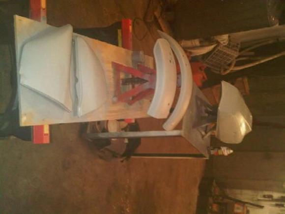 in 2 coats of rattle can primer :)