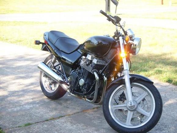 nighthawk 750 im trying to sell so i can upgrade to the superhawk, honda nighthawk 750 $3000 obo.