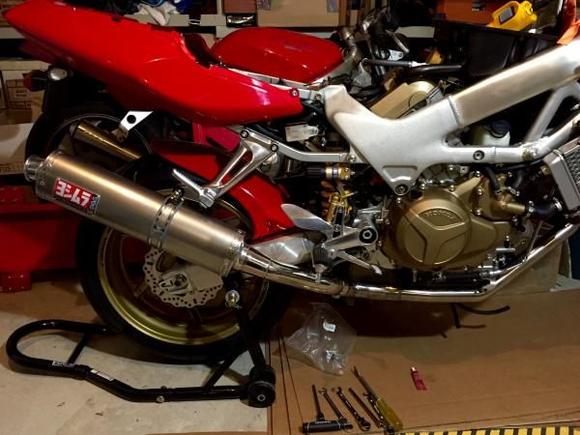 Fit up my Ti Yoshi's to the TBR header today!