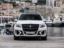 Mercedes GL 63 AMG in Black Crystal body kit
