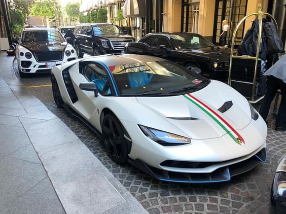 Summer started that quick this year? Here we have a Qatari owned Lamborghini Centenario and Mansory Bentley Bentayga at the Beverly Wilshire Four Seasons Hotel. What a great combo to start off Arab supercar season!
