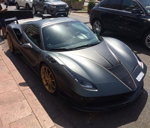 On this week's Saudi supercars, here's an interesting Ferrari 488 Mansory Siracusa 4XX spotted in Cannes, France.