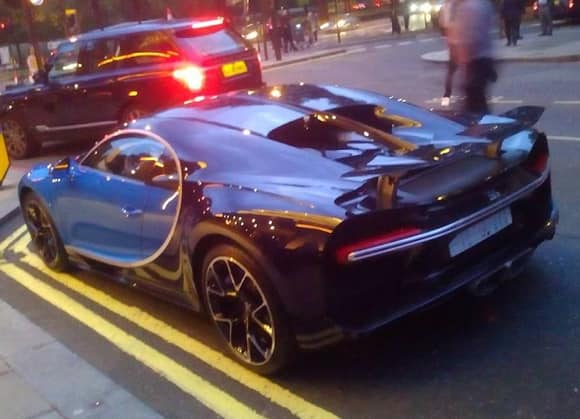 The first Arab customer owned Bugatti Chiron from Saudi has officially arrived in London! Anywhere this car will go, people will turn their heads instantly. They would also chase after it and take non stop photos of it. The Chiron is quite a masterpiece.