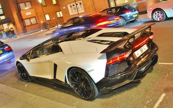 Awesome Lamborghini Aventador LP900-4 Molto Veloce DMC from Qatar. This beast was spotted near Harrods in London.