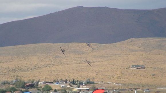 Last turn, P 51, Yak, Corsair