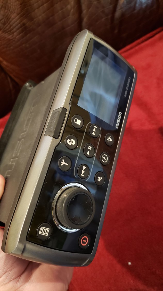 Fusion MS CD600 Marine stereo for sale The Hull Truth Boating and Fishing Forum
