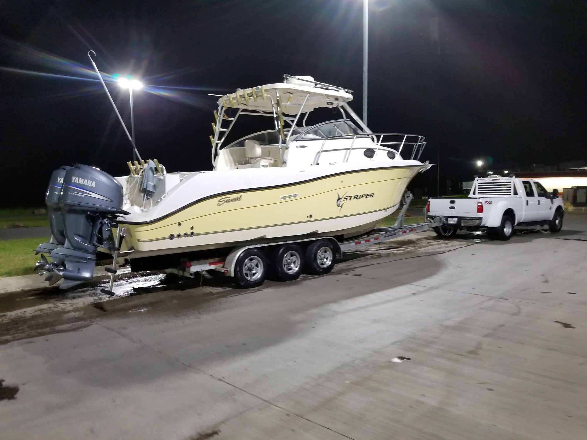 Looking for BIG vhf marine antenna to listen to channel 16 The Hull