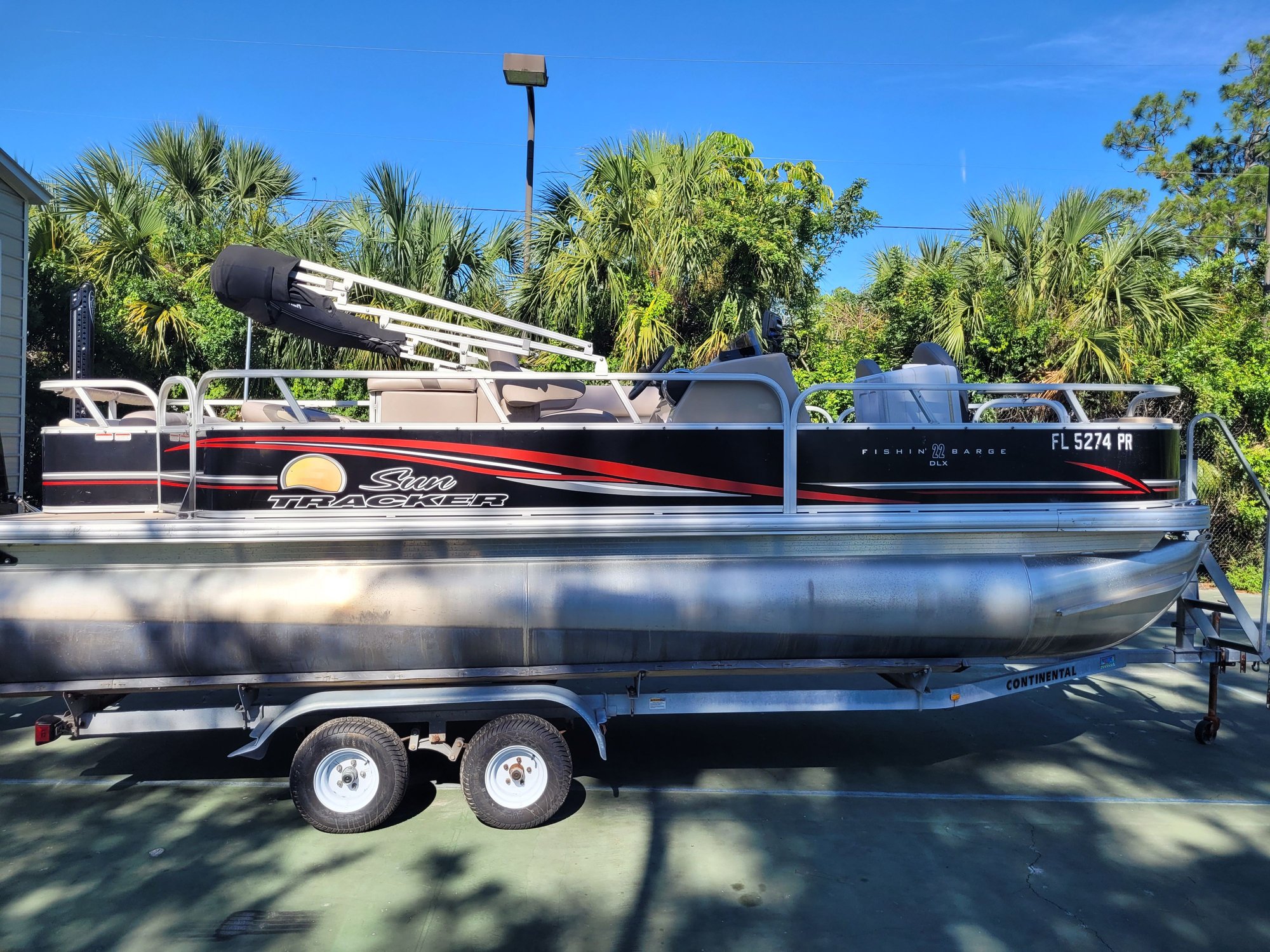 New 2024 Sun Tracker Party Barge 16 DLX in Ft. Myers, FL