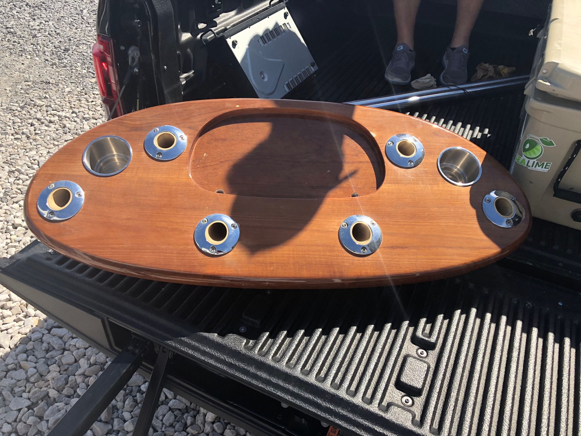 6 rod rocket launcher with pedestal and mounting hardware The Hull