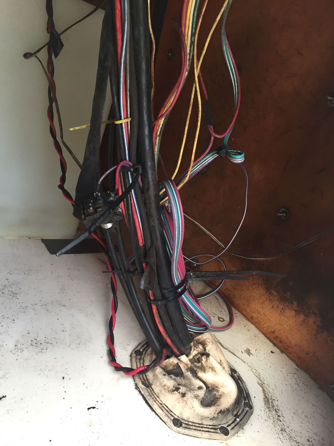 Tips On Re-wiring Boat Electrical - Page 5