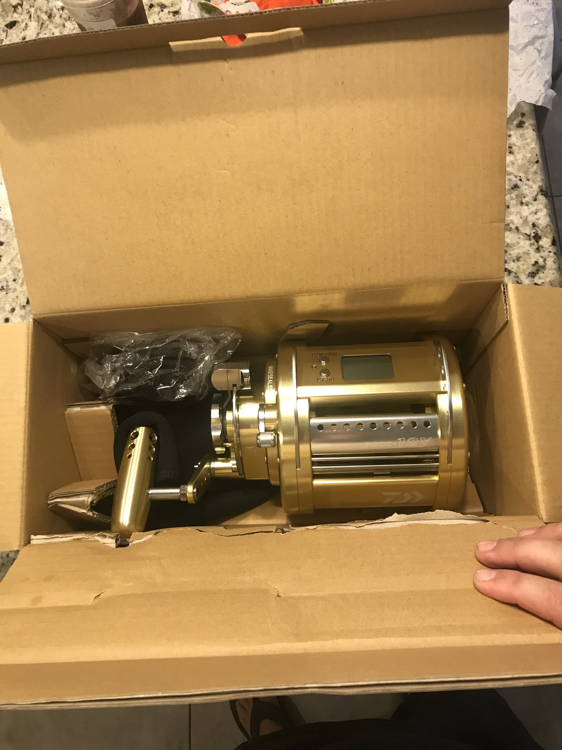 Daiwa Marine Power 3000 12V Electric Reel BRAND NEW - The Hull Truth -  Boating and Fishing Forum