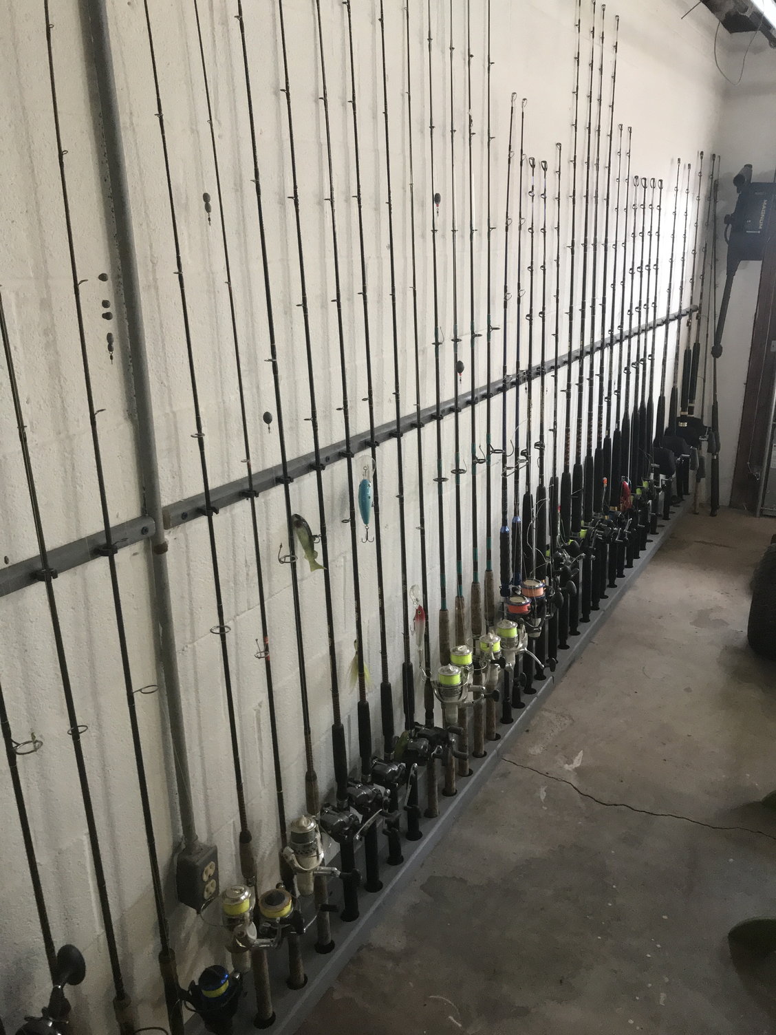 Wooden Rod Rack Ideas - The Hull Truth - Boating and Fishing Forum