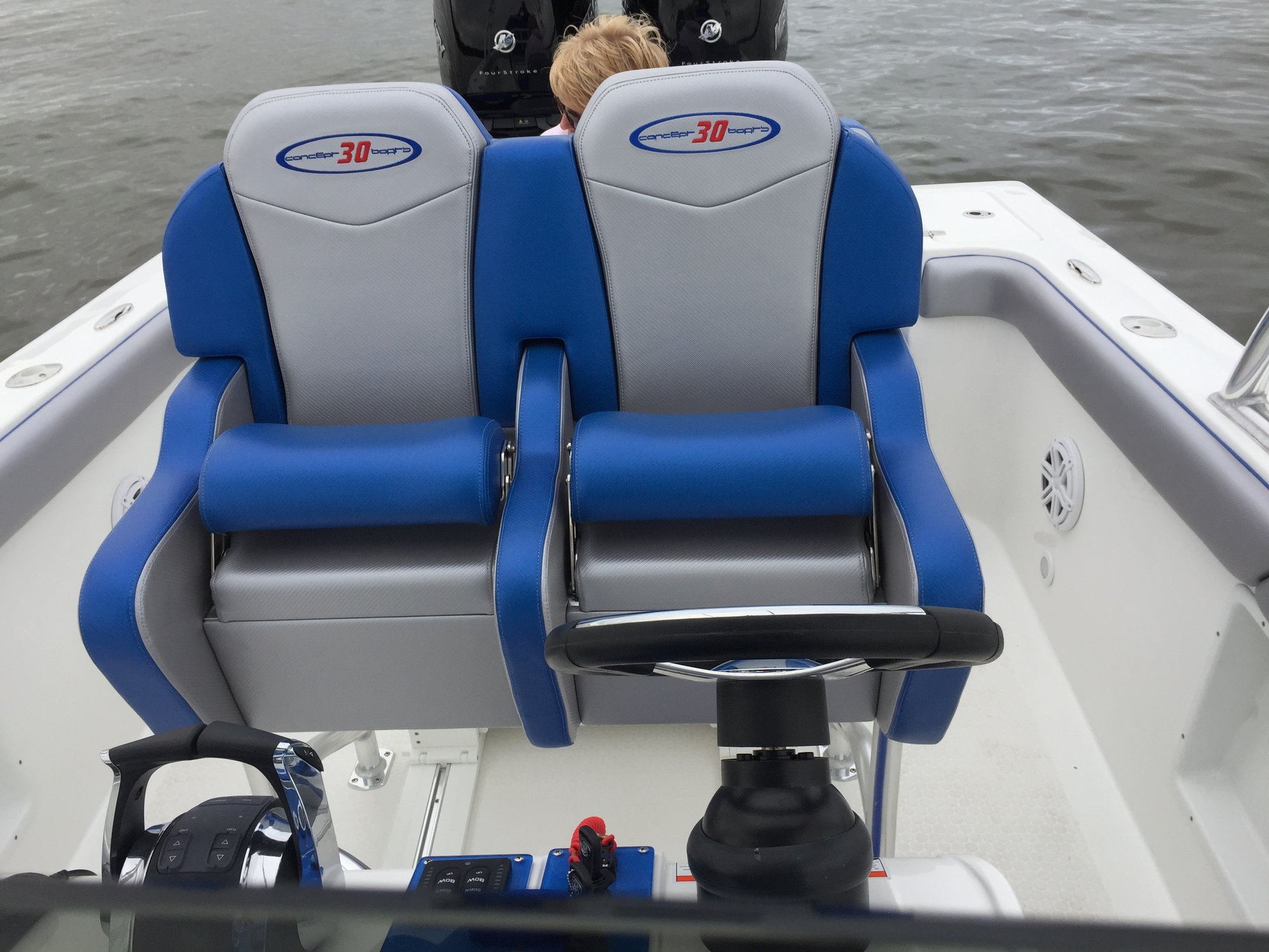 Bucket seats on center console - The Hull Truth - Boating and