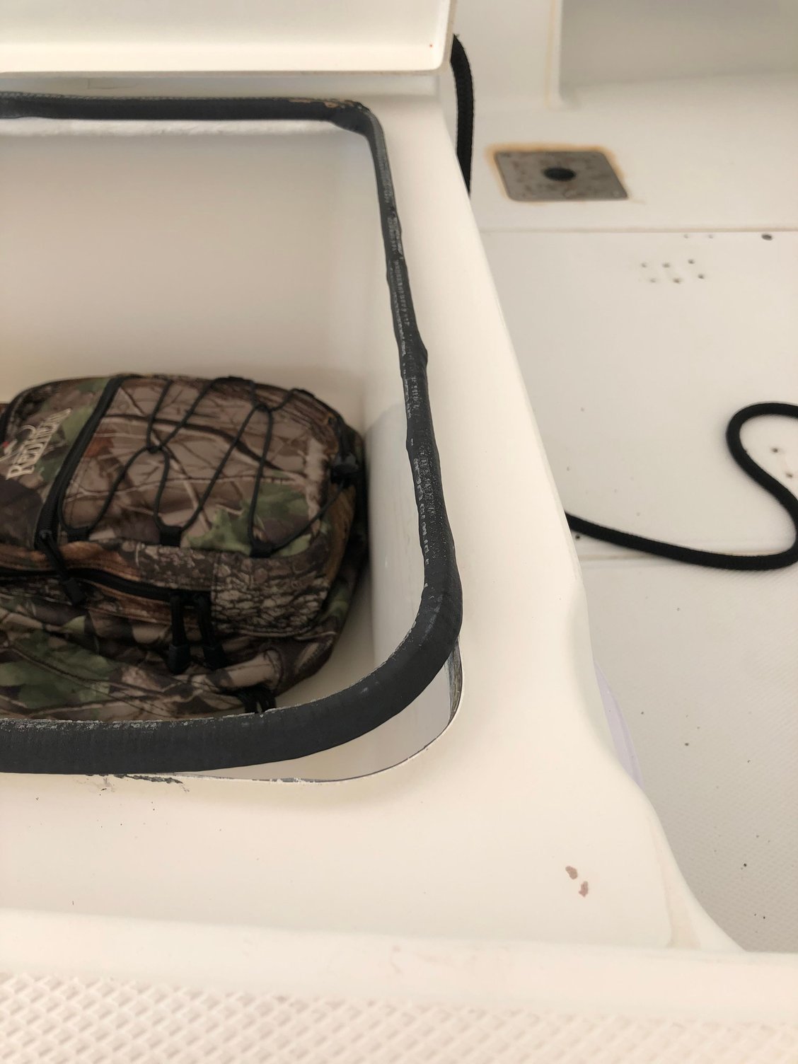 Hatch gasket replacement ?(s) The Hull Truth Boating and Fishing Forum