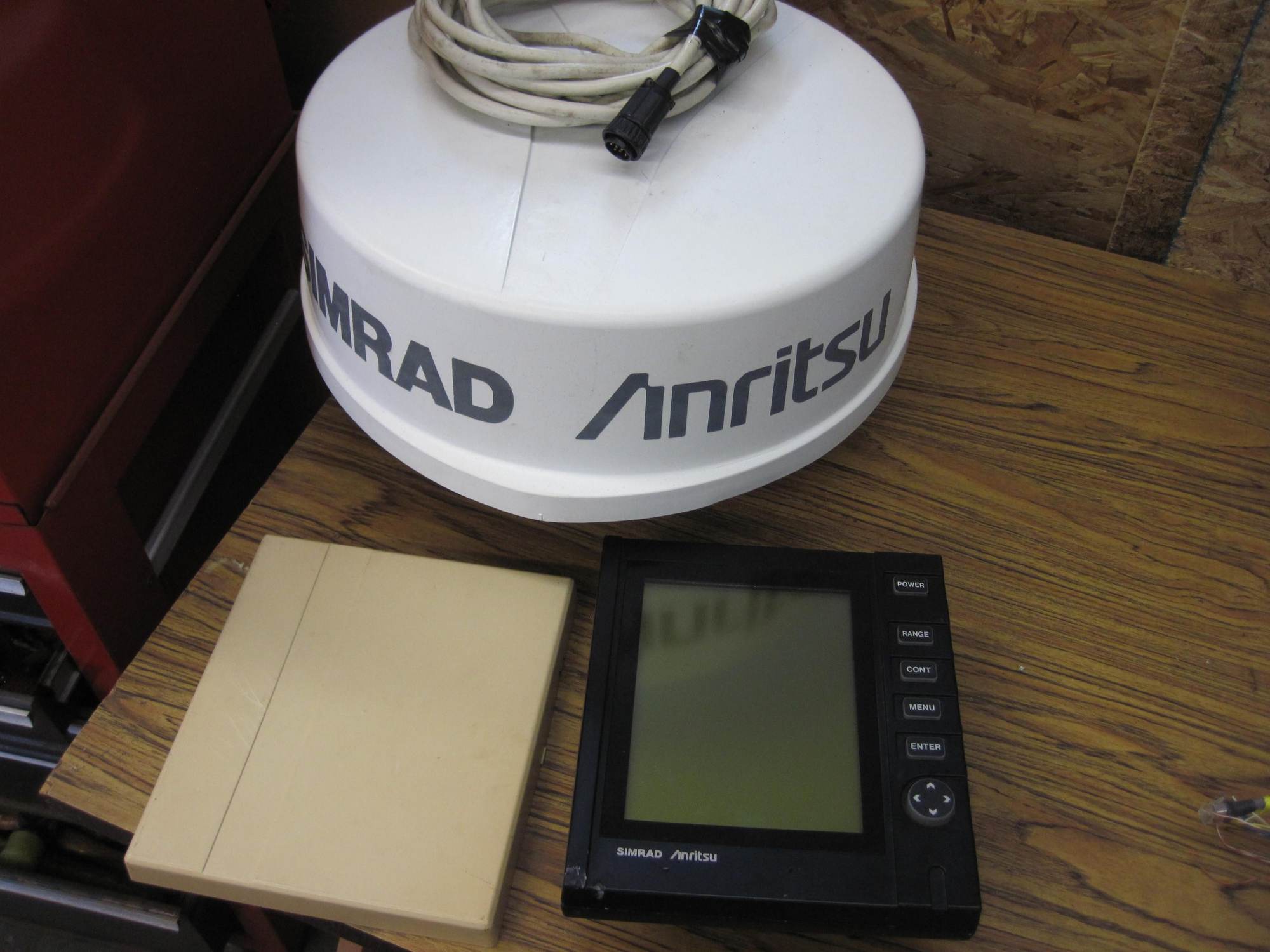 FS Raymarine C90W Chartplotter,/Northstar 951X / Simrad Radar