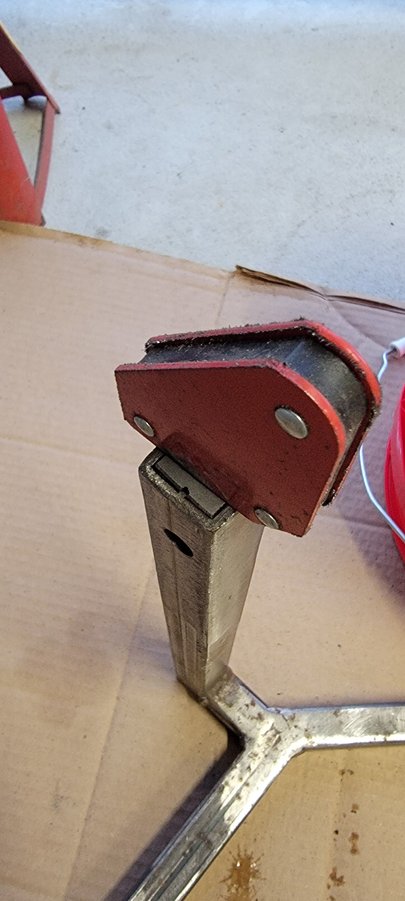 Fabing up some simple close of panels for the cells removable frame section.