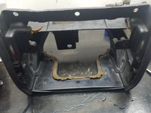 The parts car pod.  At first glanc, i tho8ghr only fixing one crack was needed.  Wrong!