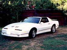 I bought it in march of 87 its an 86 mine didn't have t tops but everything else was the same