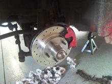 Picture of the new front brakes....ouuu there sooooo pretty