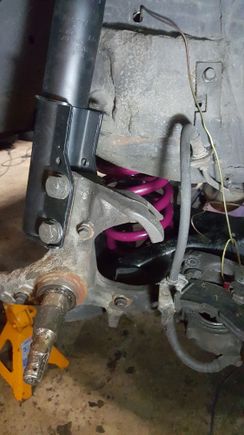 KYB struts