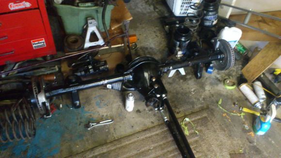 hello 9 bolt with 3.27's and strong umi torque arm and trans mount