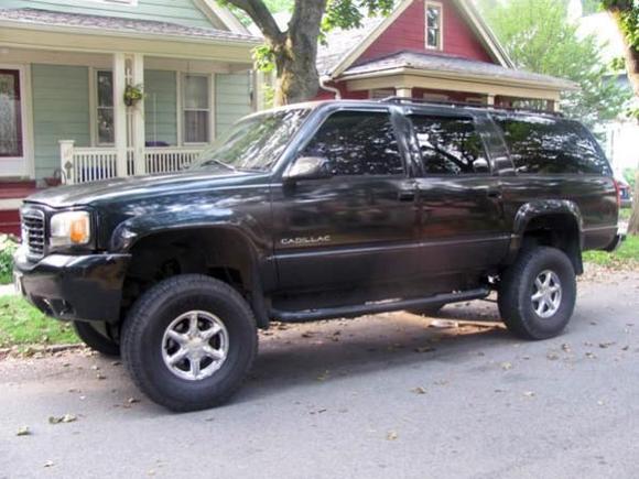 lifted escalade in 2011
