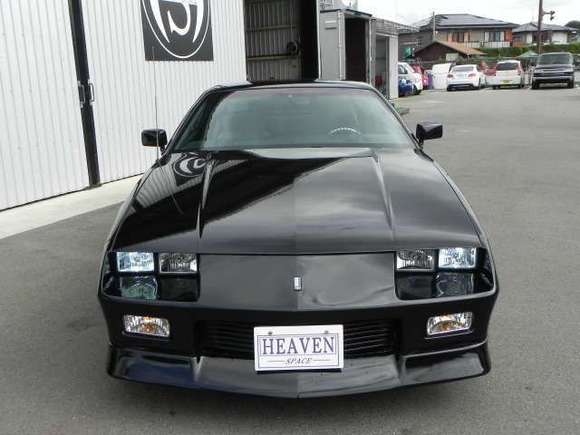 Nice looking black RS with updated headlights and front turn signal lamps