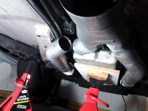 Y-pipe not aligning driver side