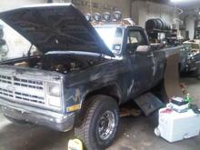 1986 k10 3 speed rockcrusher trans with a 396 big block and 33X9 50s