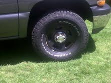 33x12.5x16 mud tires