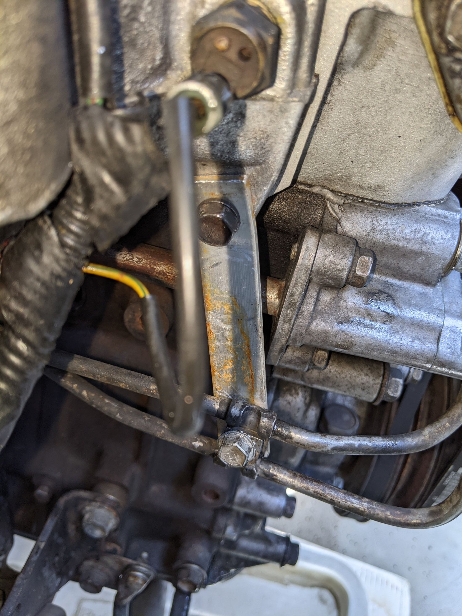 Fuel line brackets missing YotaTech Forums