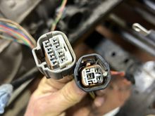 1UZ-FE solenoid connector on left, A343F black 3-pin connector on right.