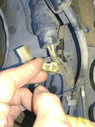 Fuel pump diagnostics connector