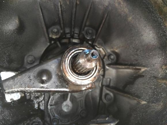 The clutch release bearing was missing the clips holding it to the fork.