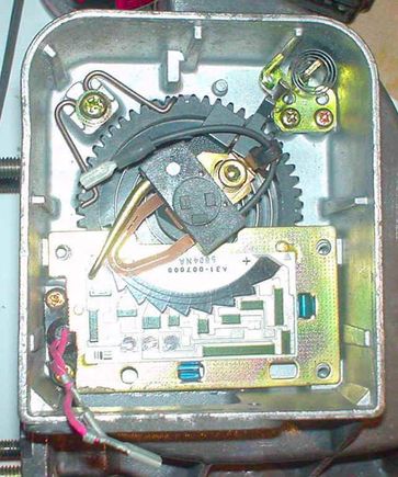 Vafm is a resistor ladder. It can have dead sections.
