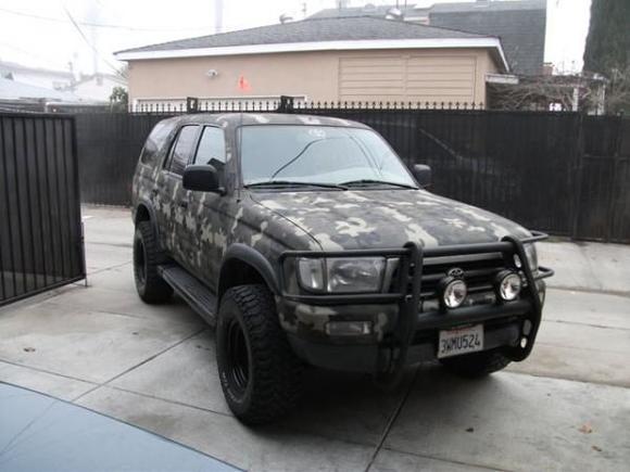 Just upgraded to 32x11.50R15 Mud Terrains, and added some offroad lights.
