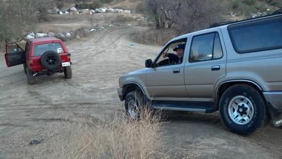 Finally got my dads 4runner goin. We put new head gaskets, resurfaced heads, valves adjusted, new timing belt w/tensioner. She running titties.....